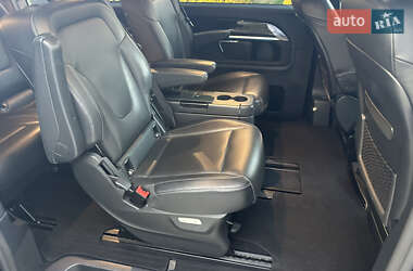 Минивэн Mercedes-Benz V-Class 2023 в 