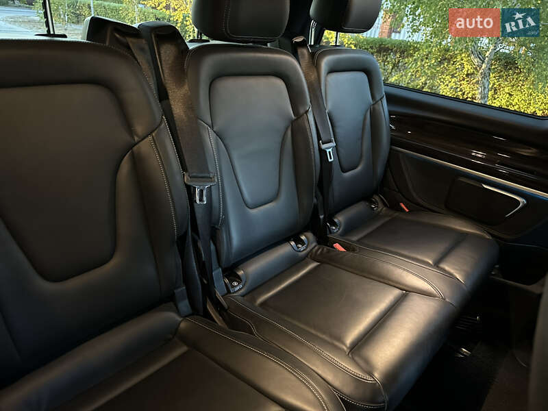 Минивэн Mercedes-Benz V-Class 2023 в Одессе