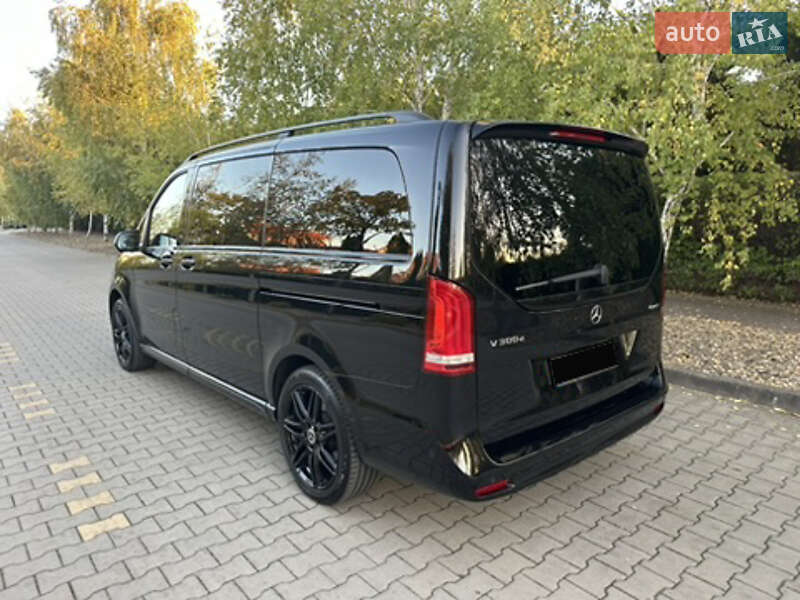 Минивэн Mercedes-Benz V-Class 2023 в Одессе