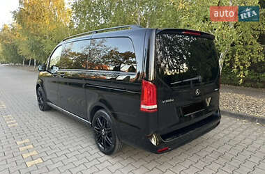 Минивэн Mercedes-Benz V-Class 2023 в 