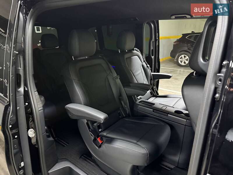 Минивэн Mercedes-Benz V-Class 2024 в Киеве