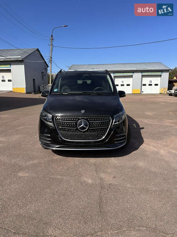 Минивэн Mercedes-Benz V-Class 2024 в Житомире