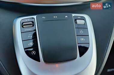 Мінівен Mercedes-Benz V-Class 2021 в 