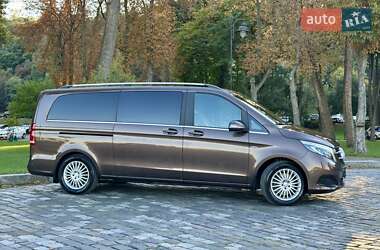 Минивэн Mercedes-Benz V-Class 2016 в 