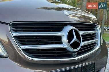 Минивэн Mercedes-Benz V-Class 2016 в 