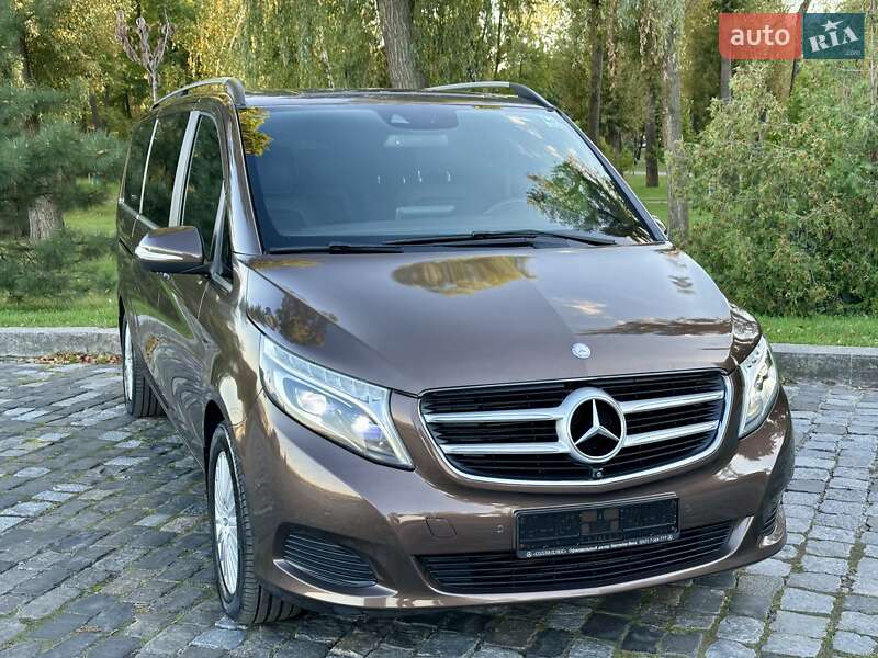 Мінівен Mercedes-Benz V-Class 2016 в Києві