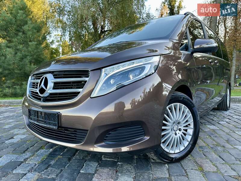 Мінівен Mercedes-Benz V-Class 2016 в Києві