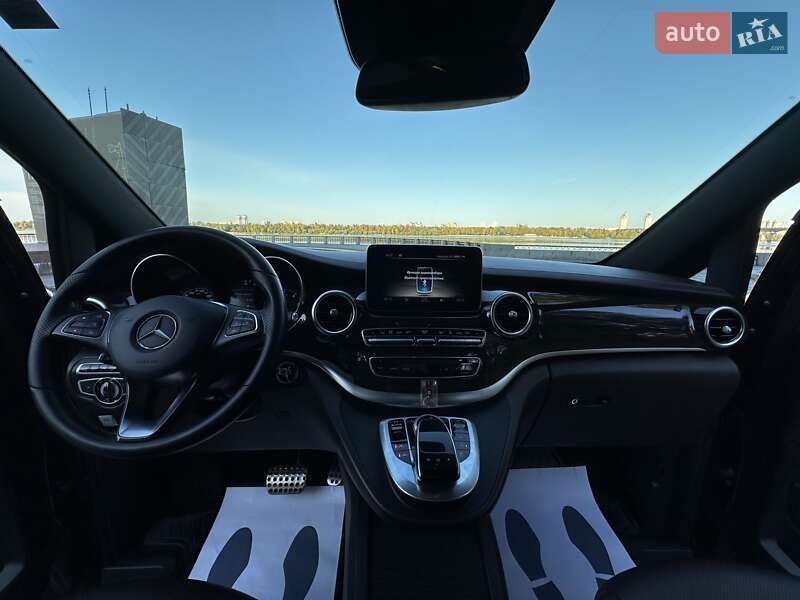 Мінівен Mercedes-Benz V-Class 2016 в Києві