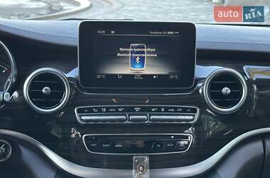 Минивэн Mercedes-Benz V-Class 2016 в 