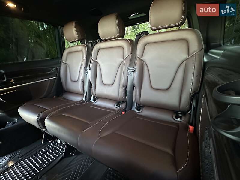 Мінівен Mercedes-Benz V-Class 2016 в Києві