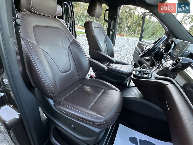 Мінівен Mercedes-Benz V-Class 2016 в Києві