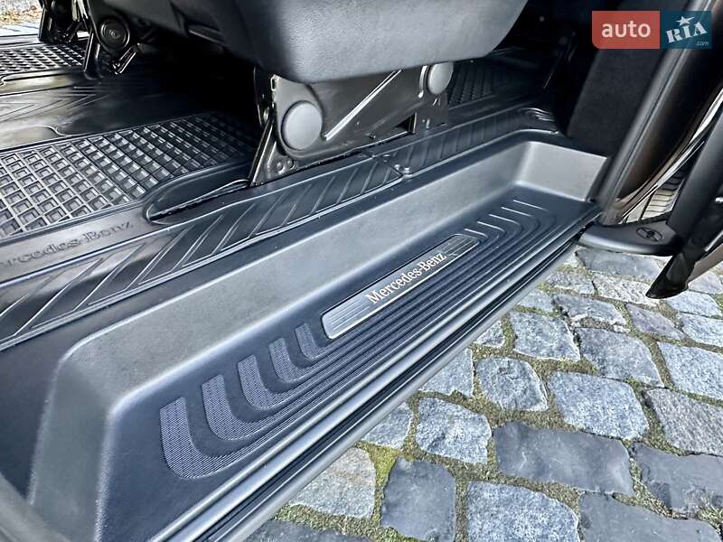 Мінівен Mercedes-Benz V-Class 2016 в Києві