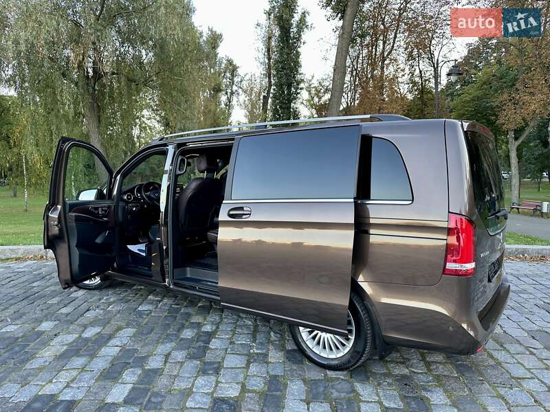 Мінівен Mercedes-Benz V-Class 2016 в Києві