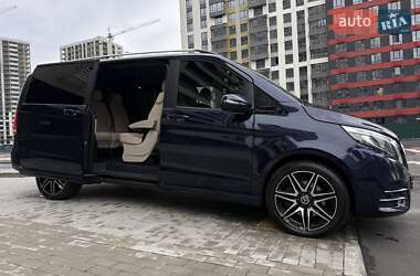 Минивэн Mercedes-Benz V-Class 2018 в 
