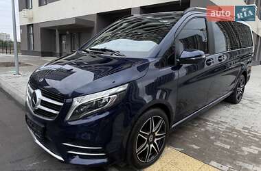 Минивэн Mercedes-Benz V-Class 2018 в 
