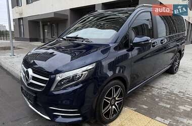 Минивэн Mercedes-Benz V-Class 2018 в 