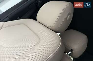 Минивэн Mercedes-Benz V-Class 2018 в 