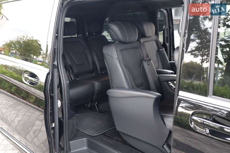 Минивэн Mercedes-Benz V-Class 2020 в Ужгороде