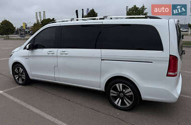 Минивэн Mercedes-Benz V-Class 2016 в 