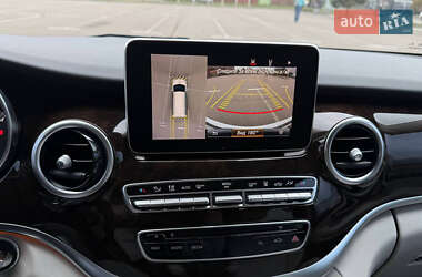 Минивэн Mercedes-Benz V-Class 2016 в 