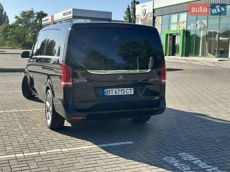 Мінівен Mercedes-Benz V-Class 2015 в Херсоні фото 15 Мінівен Mercedes-Benz V-Class 2015 в Херсоні