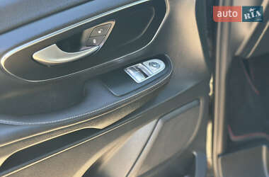 Минивэн Mercedes-Benz V-Class 2015 в  фото 26 Минивэн Mercedes-Benz V-Class 2015 в
