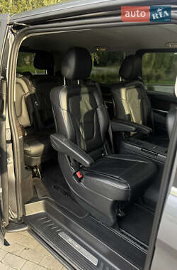 Минивэн Mercedes-Benz V-Class 2017 в 