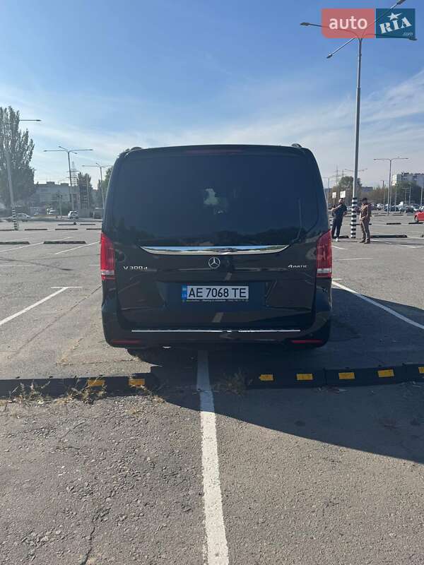 Минивэн Mercedes-Benz V-Class 2020 в Днепре