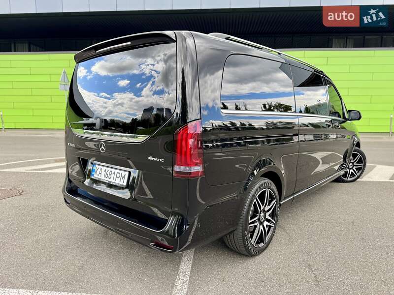 Мінівен Mercedes-Benz V-Class 2023 в Києві