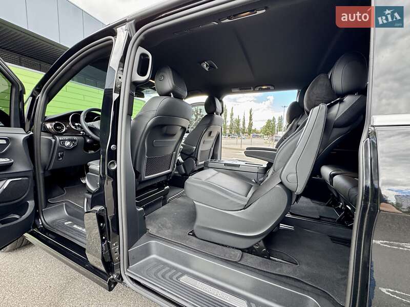 Мінівен Mercedes-Benz V-Class 2023 в Києві