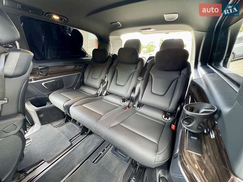 Мінівен Mercedes-Benz V-Class 2023 в Києві