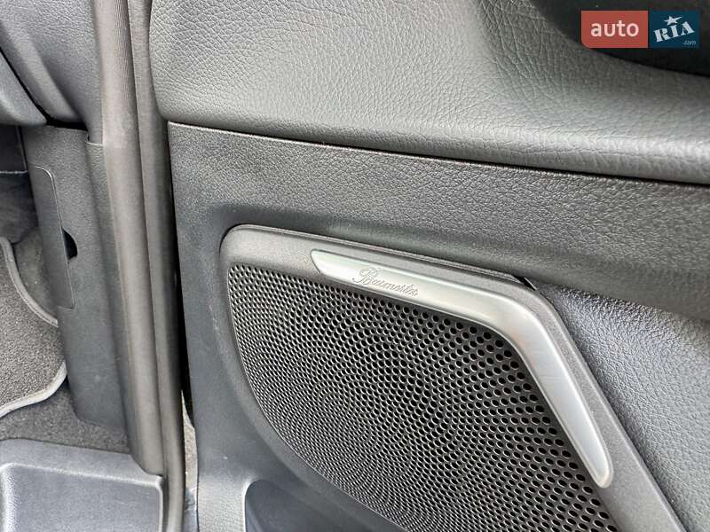 Мінівен Mercedes-Benz V-Class 2023 в Києві