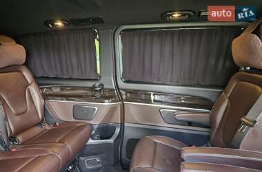 Минивэн Mercedes-Benz V-Class 2017 в 