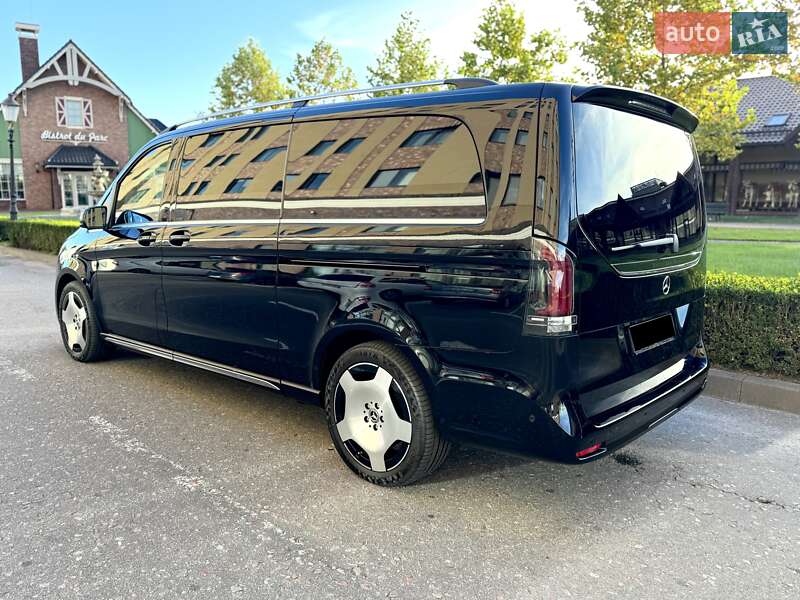 Минивэн Mercedes-Benz V-Class 2025 в Киеве