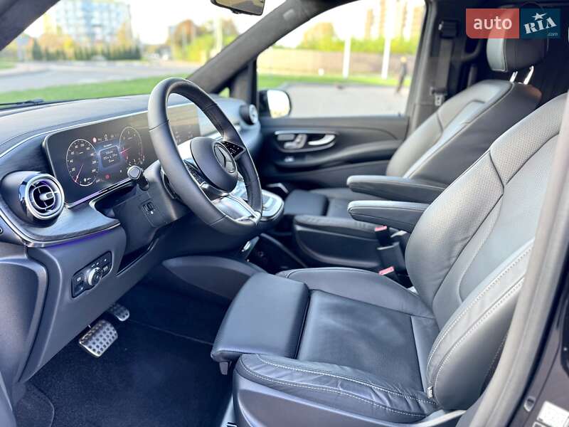 Минивэн Mercedes-Benz V-Class 2025 в Киеве