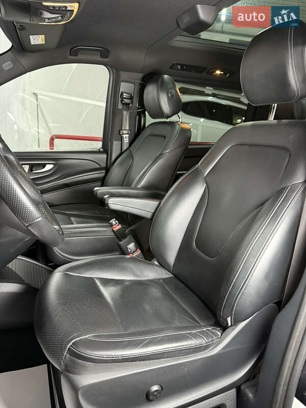 Мінівен Mercedes-Benz V-Class 2017 в Одесі фото 28 Мінівен Mercedes-Benz V-Class 2017 в Одесі