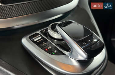 Мінівен Mercedes-Benz V-Class 2017 в  фото 31 Мінівен Mercedes-Benz V-Class 2017 в