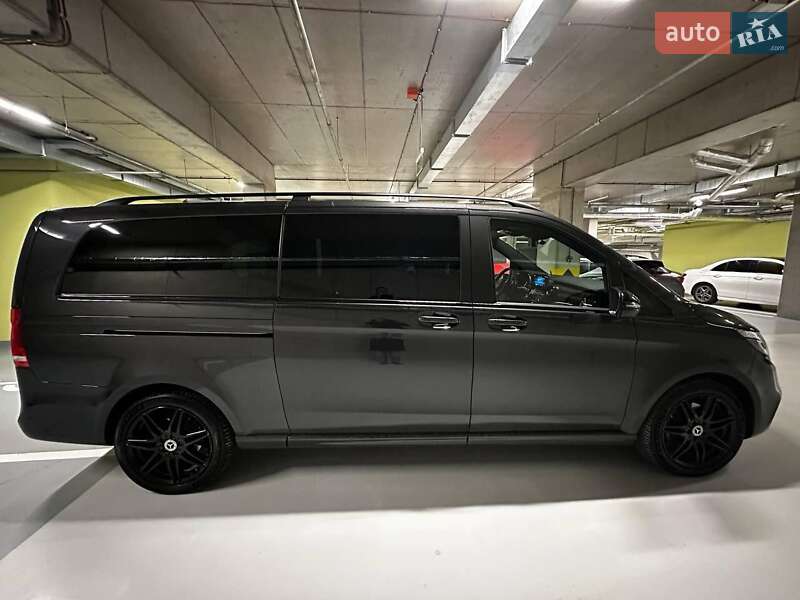 Мінівен Mercedes-Benz V-Class 2021 в Києві