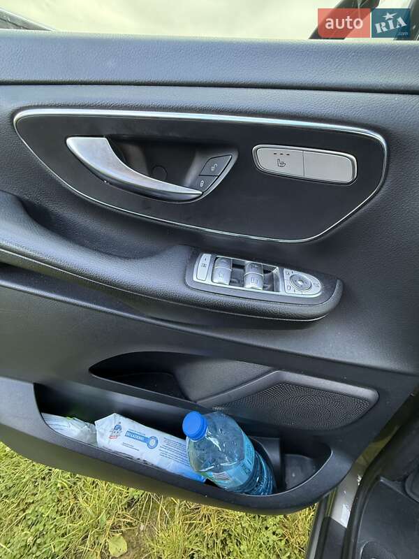 Мінівен Mercedes-Benz V-Class 2017 в Шегинях фото 12 Мінівен Mercedes-Benz V-Class 2017 в Шегинях