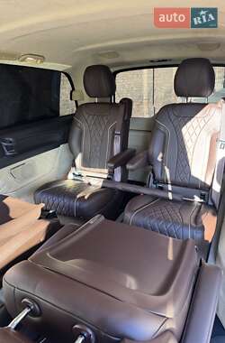 Мінівен Mercedes-Benz V-Class 2023 в 