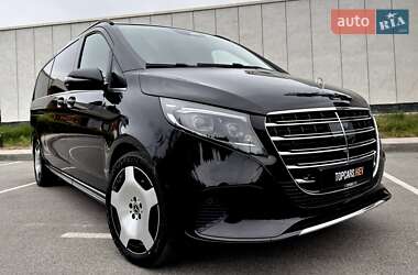 Мінівен Mercedes-Benz V-Class 2024 в  фото 23 Мінівен Mercedes-Benz V-Class 2024 в