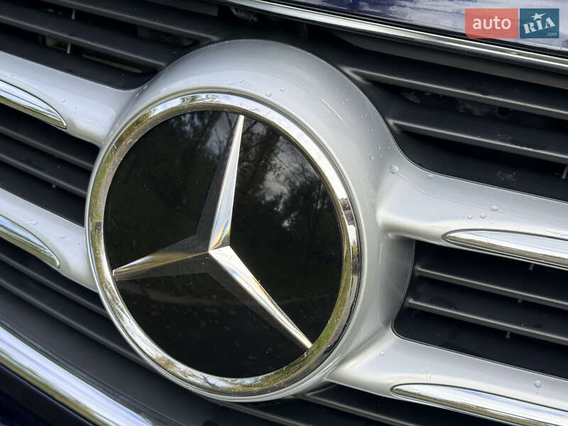 Минивэн Mercedes-Benz V-Class 2017 в Киеве