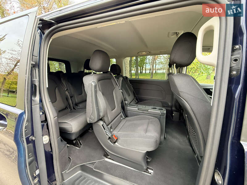 Минивэн Mercedes-Benz V-Class 2017 в Киеве