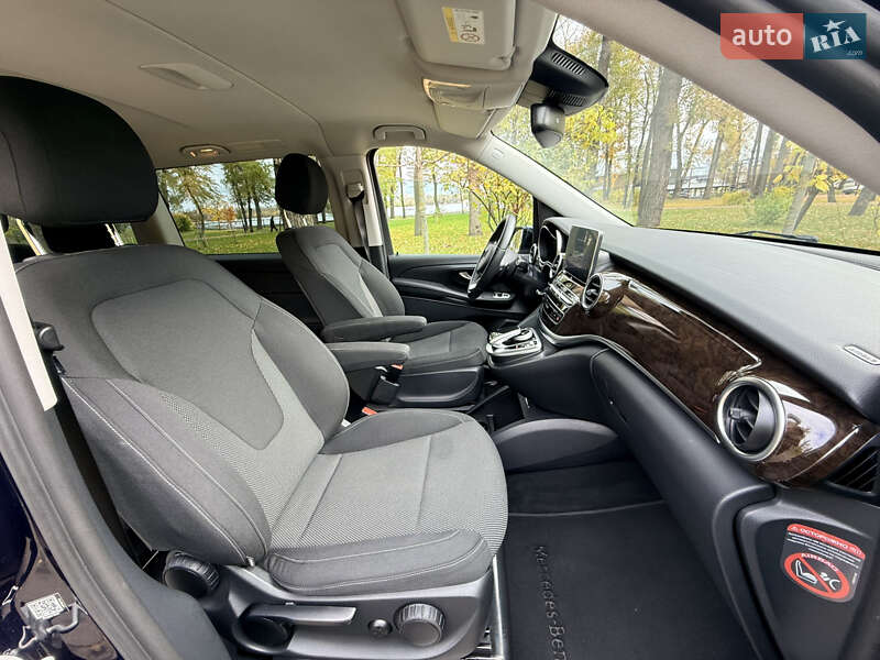 Минивэн Mercedes-Benz V-Class 2017 в Киеве