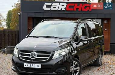 Мінівен Mercedes-Benz V-Class 2015 в  Мінівен Mercedes-Benz V-Class 2015 в