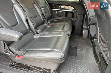 Мінівен Mercedes-Benz V-Class 2015 в  фото 35 Мінівен Mercedes-Benz V-Class 2015 в