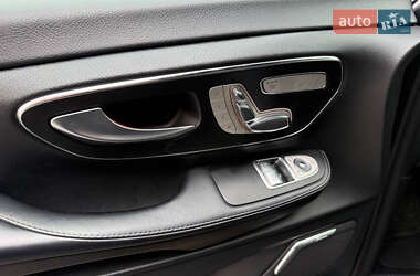 Мінівен Mercedes-Benz V-Class 2015 в  фото 52 Мінівен Mercedes-Benz V-Class 2015 в