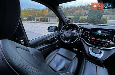 Минивэн Mercedes-Benz V-Class 2021 в  фото 32 Минивэн Mercedes-Benz V-Class 2021 в