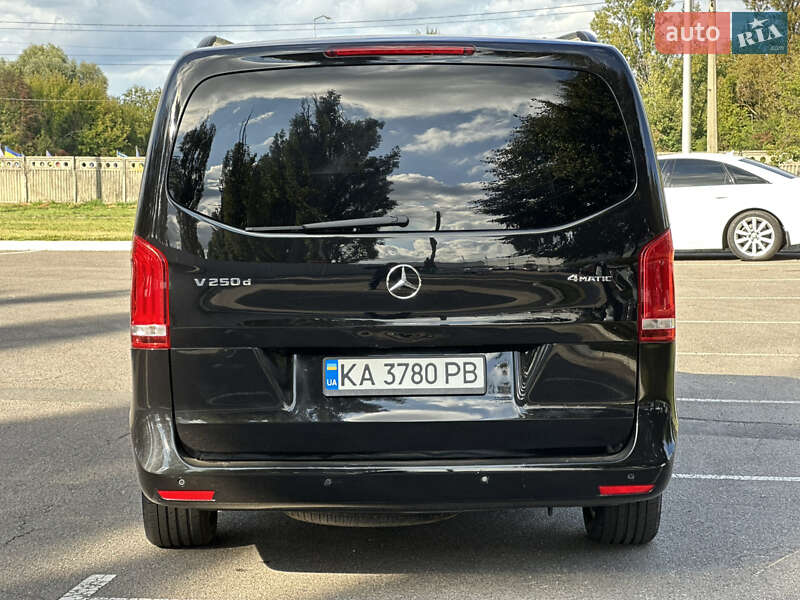 Минивэн Mercedes-Benz V-Class 2017 в Киеве фото 6 Минивэн Mercedes-Benz V-Class 2017 в Киеве