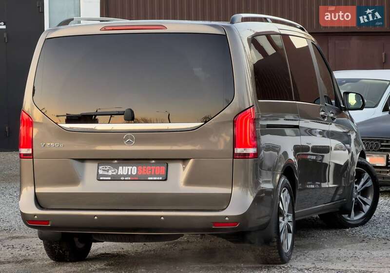 Минивэн Mercedes-Benz V-Class 2017 в Харькове фото 11 Минивэн Mercedes-Benz V-Class 2017 в Харькове